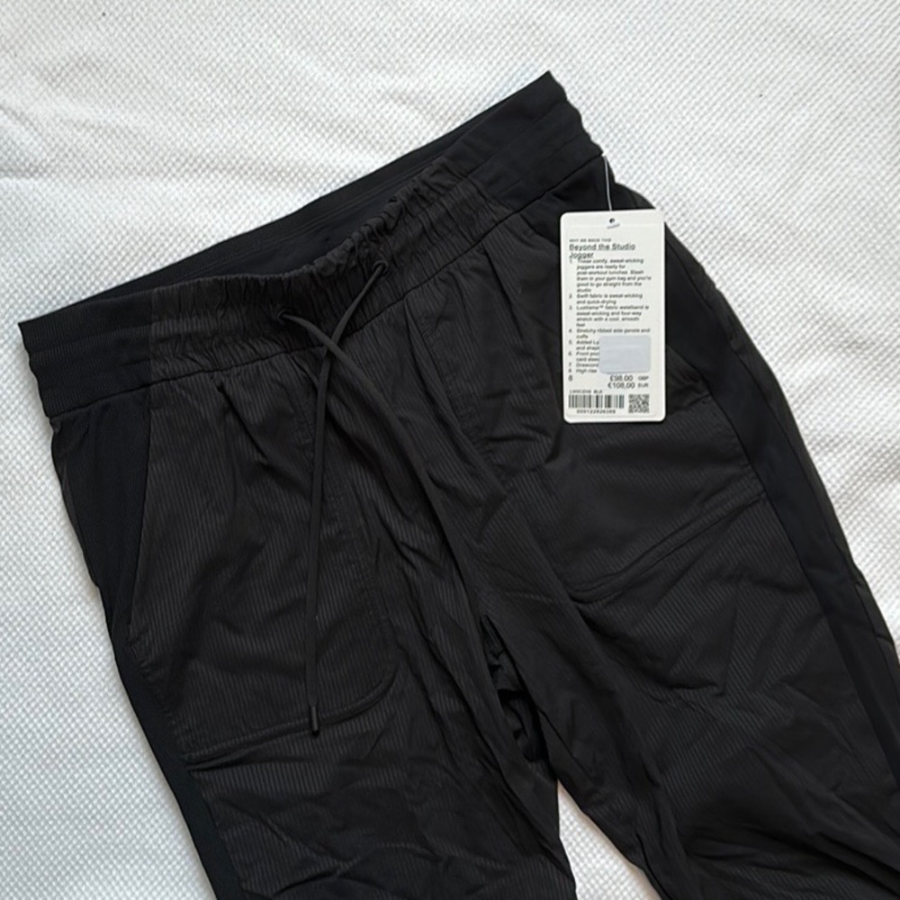 Lululemon Beyond the Studio Black Jogger NWTs
